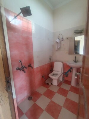 Bathroom in 2.5 BHK Villa at Sector 23 – for Rent