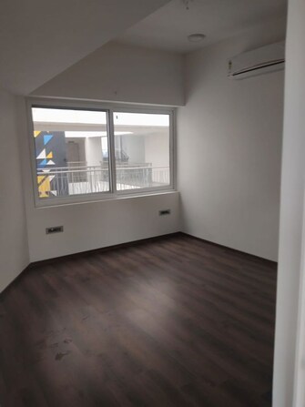 4 BHK + Servant Room Apartment For Sale in Naiknavare Eminence Saga in Viman Nagar, Pune