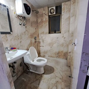 Bathroom in 2.5 BHK Apartment at Imperia Esfera, Sector 37c – for Rent