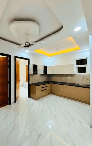 Bedroom in 3 BHK Apartment at Kalpataru Elitus, Mulund West – for Sale