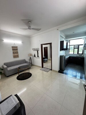 Living Room in 1 BHK Builder Floor at Sector 38 – for Rent