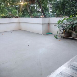 Balcony in 1.5 BHK Apartment at Goregaon West – for Rent