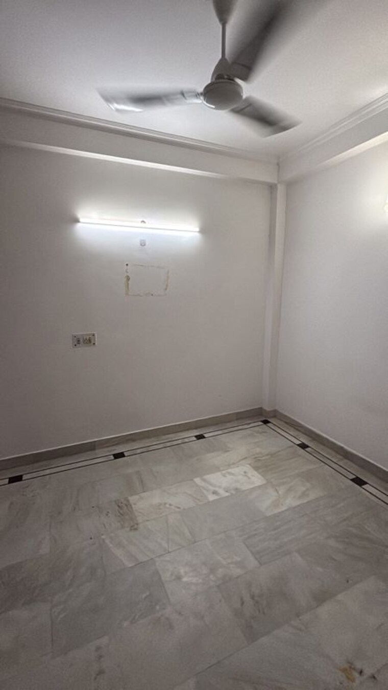 Room, khirki extension 1 Bedroom 45 Sq.Yd. Builder Floor In Khirki Extension Delhi 10601967