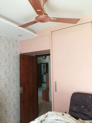Furnished Amenities in 2 BHK Apartment at Apex Our Homes, Sector 37c – for Rent