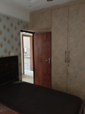 Room in 2 BHK Apartment at Apex Our Homes, Sector 37c – for Rent