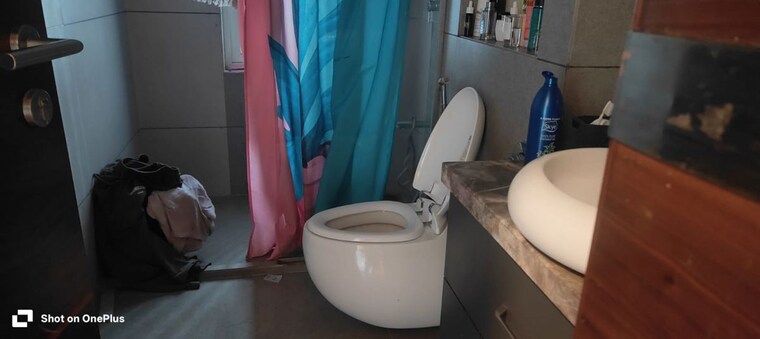 Bathroom, konark-vista 3.5 Bedroom 1850 Sq.Ft. Apartment In Magarpatta City Pune 10601991