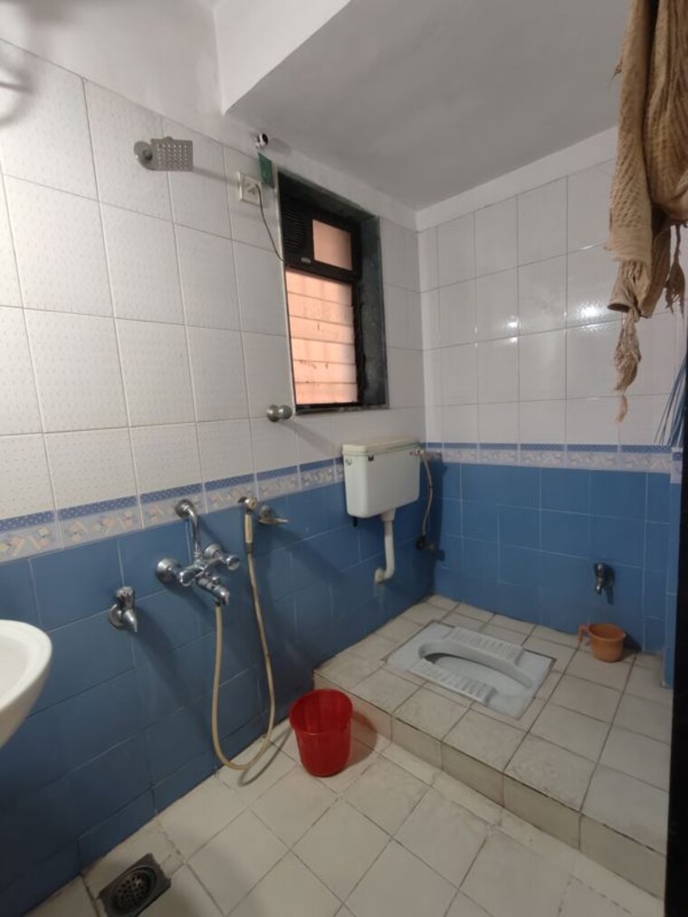 Bathroom, kores-nakshatra 2 Bedroom 750 Sq.Ft. Apartment In Vartak Nagar Thane 10602007