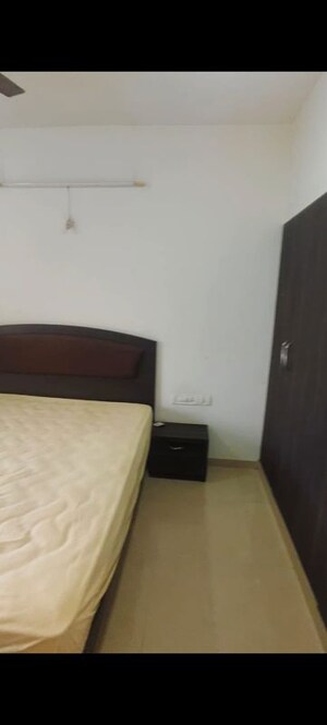 2 BHK Apartment For Rent in Cosmos Classique, Ghodbunder Road