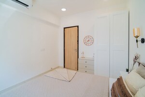 Room in 3 BHK Apartment at L&T Emerald Isle, Powai – for Sale