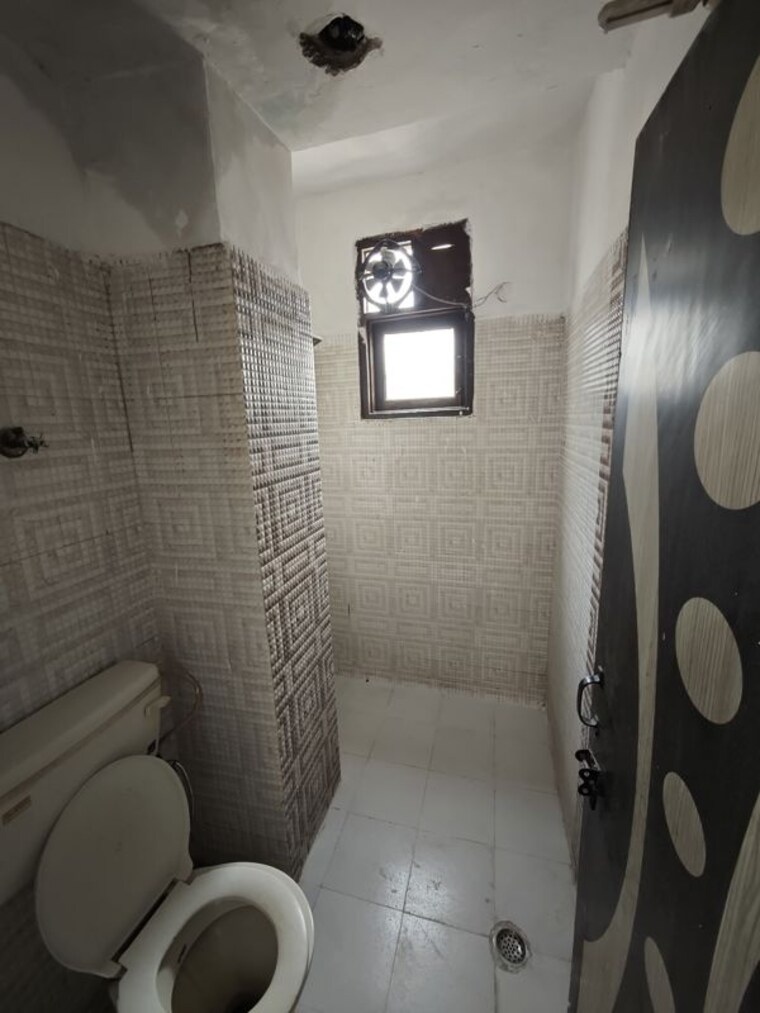 Bathroom, saket 2 Bedroom 850 Sq.Ft. Apartment In Saket Delhi 10602024