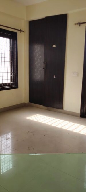 Room in 2 BHK Apartment at SRS Residency, Sector 88 – for Sale