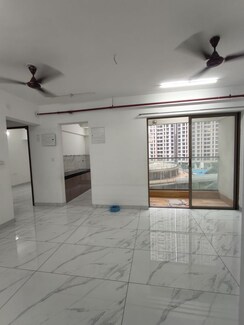 2 BHK Apartment For Rent in Raymond Ten X Habitat