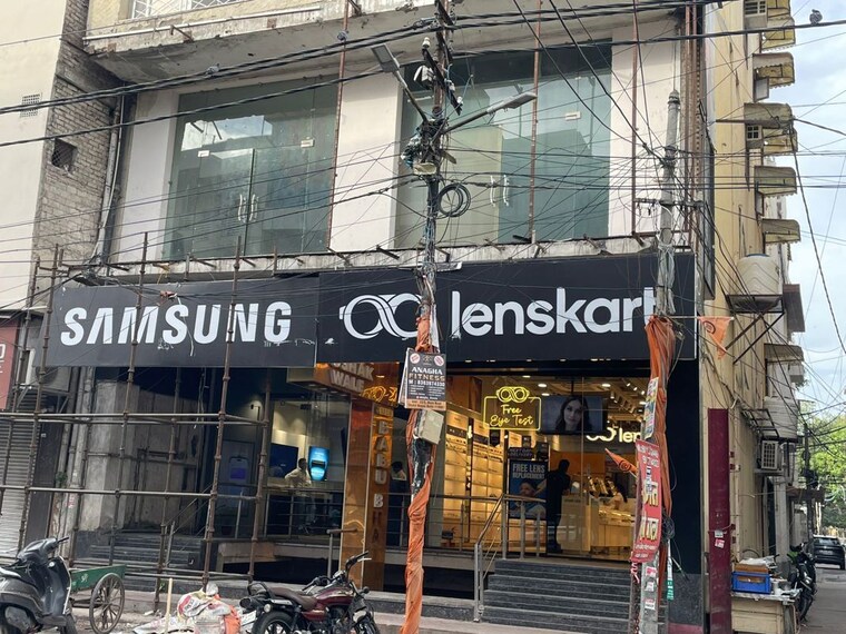 Exterior View, kamla nagar Commercial Shop 230 Sq.Yd. In Kamla Nagar Delhi 10602052