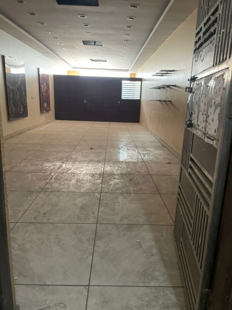Kitchen, kamla nagar Commercial Shop 230 Sq.Yd. In Kamla Nagar Delhi 10602052