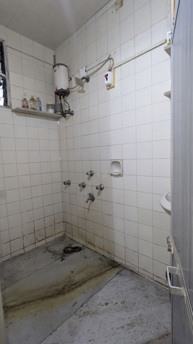 Bathroom, pestom-sagar-colony 1 Bedroom 560 Sq.Ft. Apartment In Chembur Mumbai 10602063