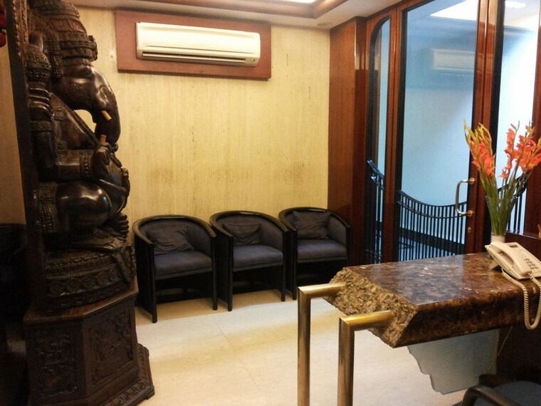 Living Room, maker-tower Commercial Office Space 800 Sq.Ft. In Cuffe Parade Mumbai 10602062