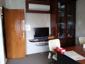 Furnished Amenities in  Office Space at Maker Tower, Cuffe Parade – for Rent
