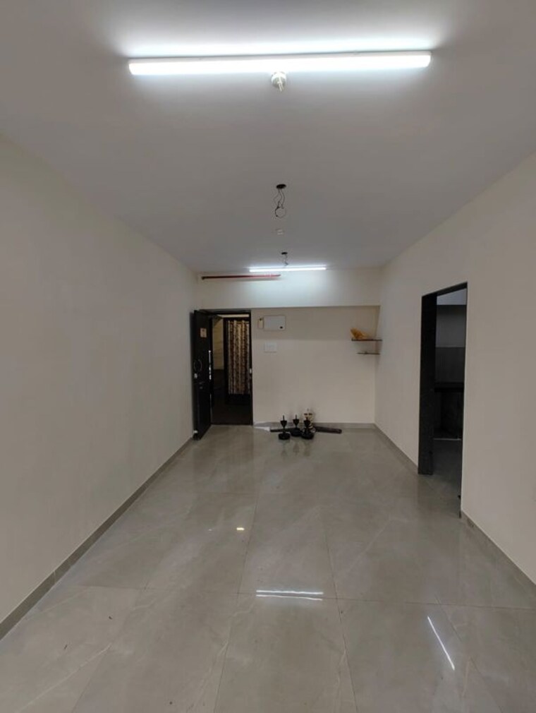 Hall, ksa-al-rayyan 2 Bedroom 550 Sq.Ft. Apartment In Madanpura Mumbai 10602070