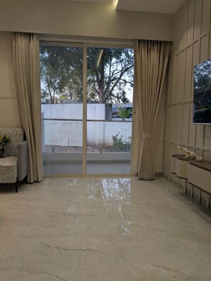 Room in 2 BHK Apartment at Sigma Centuria, Kale Padal – for Sale