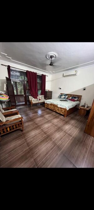 2 BHK Builder Floor For Rent in Sector 23