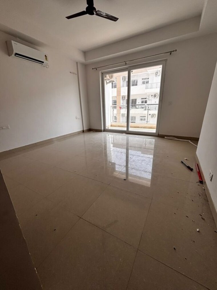 Room, ss-linden 4 Bedroom 2750 Sq.Ft. Builder Floor In Sector 84 Gurgaon 10602102