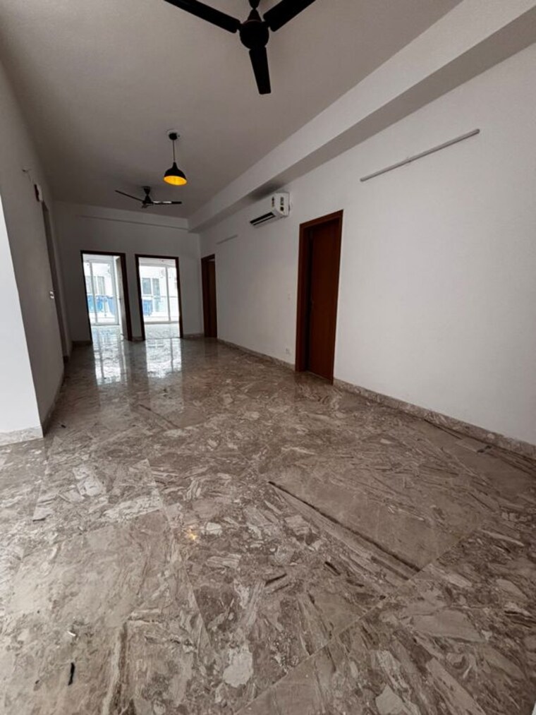 Room, ss-linden 4 Bedroom 2750 Sq.Ft. Builder Floor In Sector 84 Gurgaon 10602102