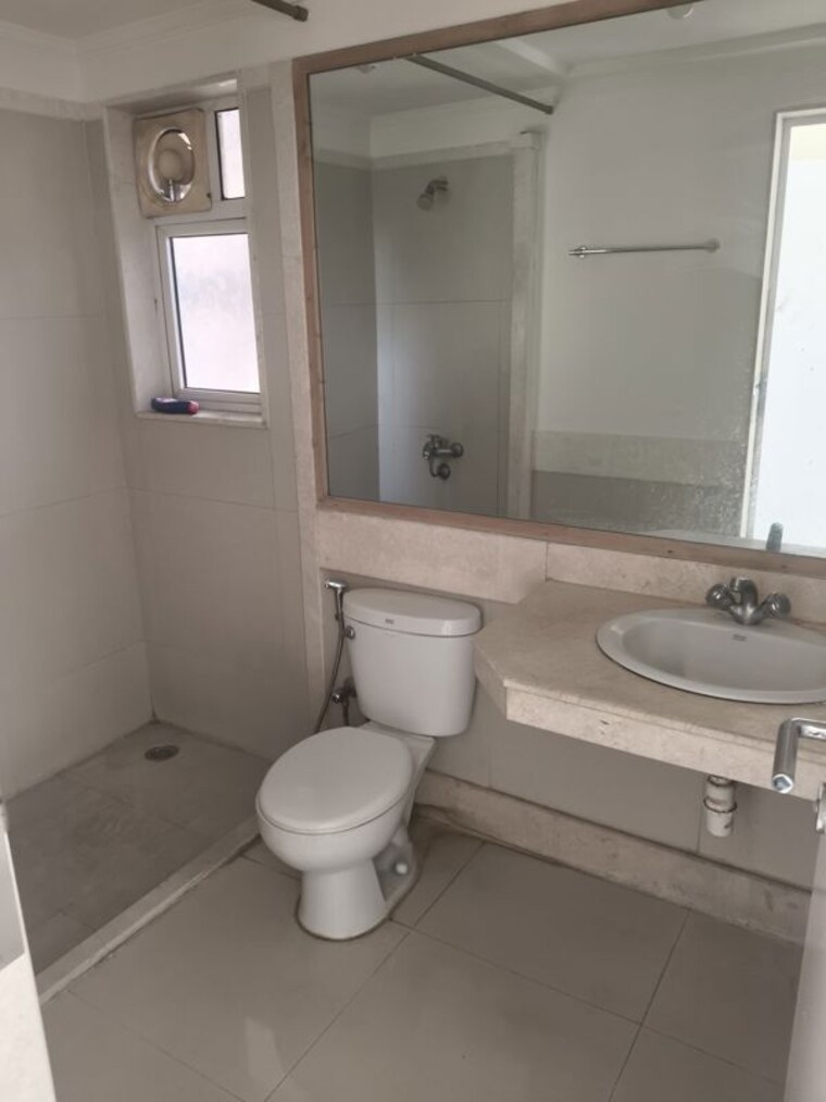 Bathroom, hiranandani-northside 3 Bedroom 1800 Sq.Ft. Apartment In Ghodbunder Road Thane 10602051
