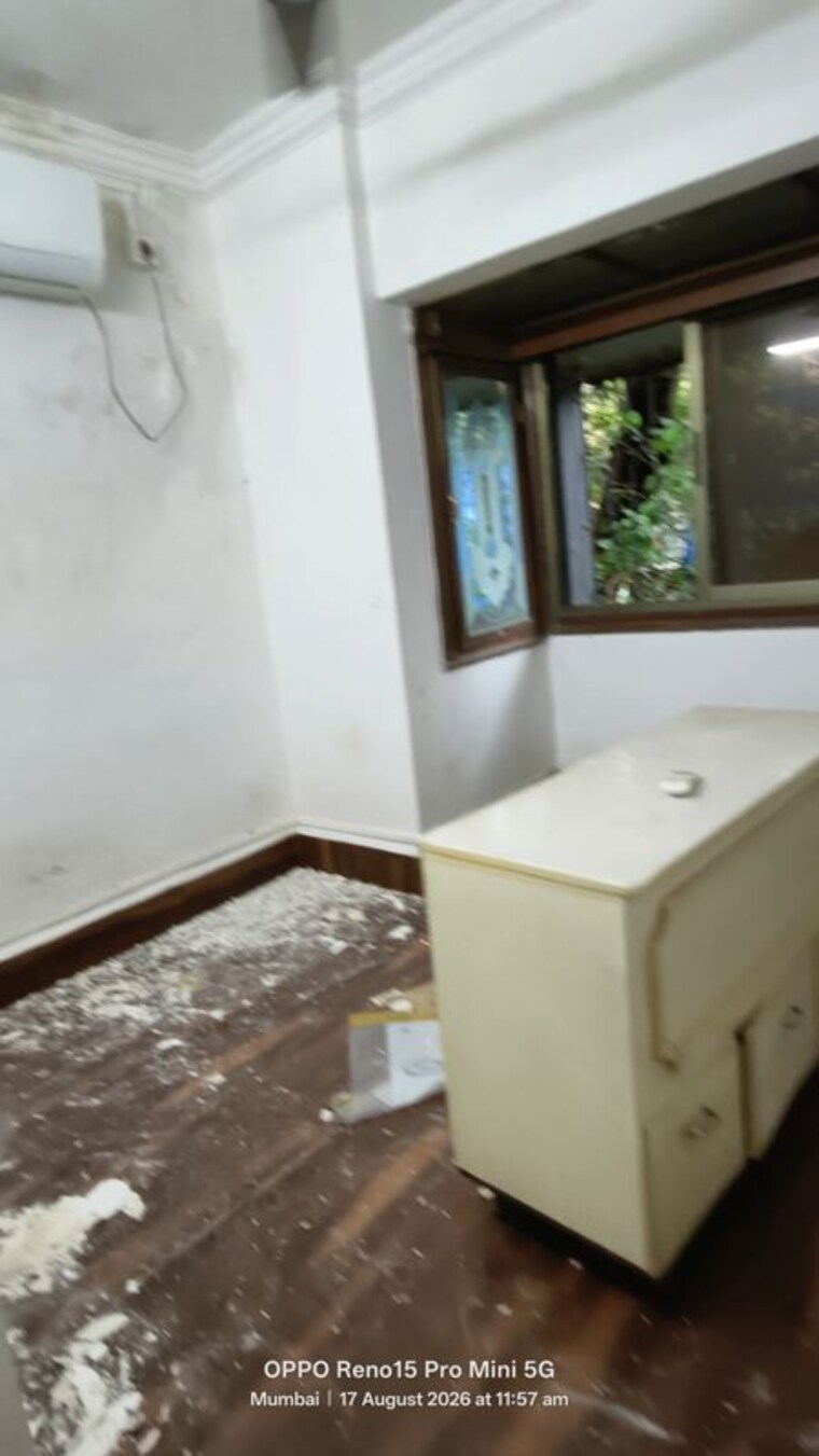 Balcony, sher-e-punjab 6+ Bedroom 3500 Sq.Ft. Apartment In Andheri East Mumbai 10602110