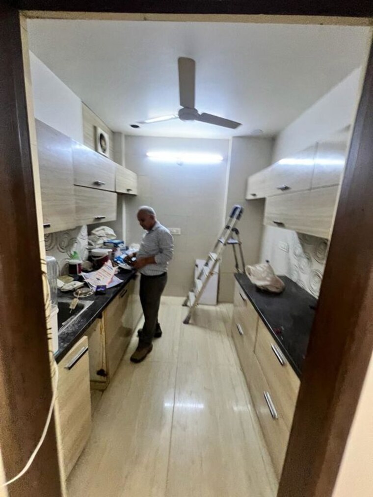 Kitchen, naraina 3 Bedroom 200 Sq.Yd. Builder Floor In Naraina Delhi 10602116