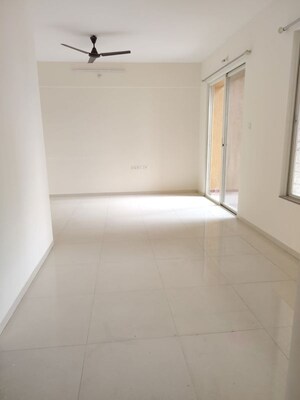 Room in 2 BHK Apartment at Purva Silversands, Mundhwa – for Rent