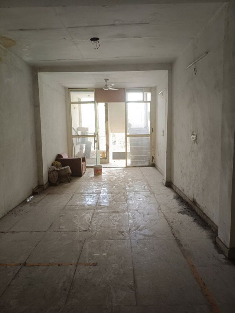 Room, maharani bagh 6 Bedroom 808 Sq.Yd. Independent House In Maharani Bagh Delhi 10602118