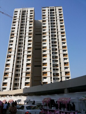 2 BHK Apartment For Sale in Lodha Amara, Kolshet Road