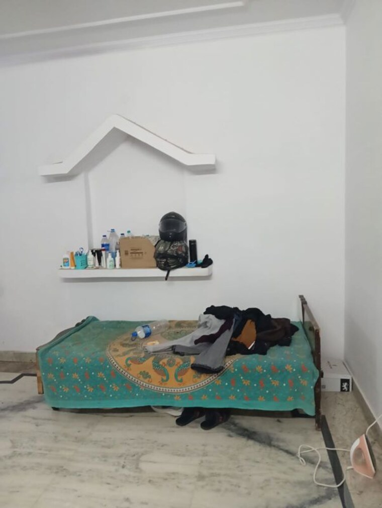 Bedroom, sector 22 1 Bedroom 1250 Sq.Ft. Builder Floor In Sector 22 Gurgaon 10602136