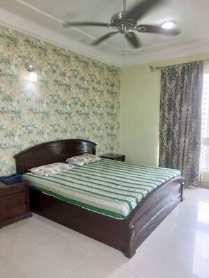 Bedroom in 3 BHK Apartment at DLF Hamilton Court, Sector 27 – for Rent