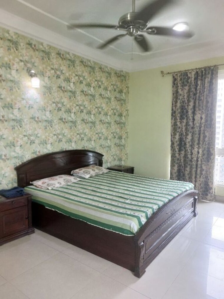 Bedroom, dlf-hamilton-court 3 Bedroom 2650 Sq.Ft. Apartment In Sector 27 Gurgaon 10602156