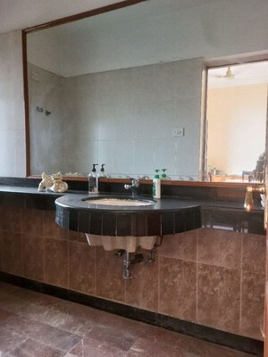 Kitchen in 3 BHK Apartment at DLF Hamilton Court, Sector 27 – for Rent