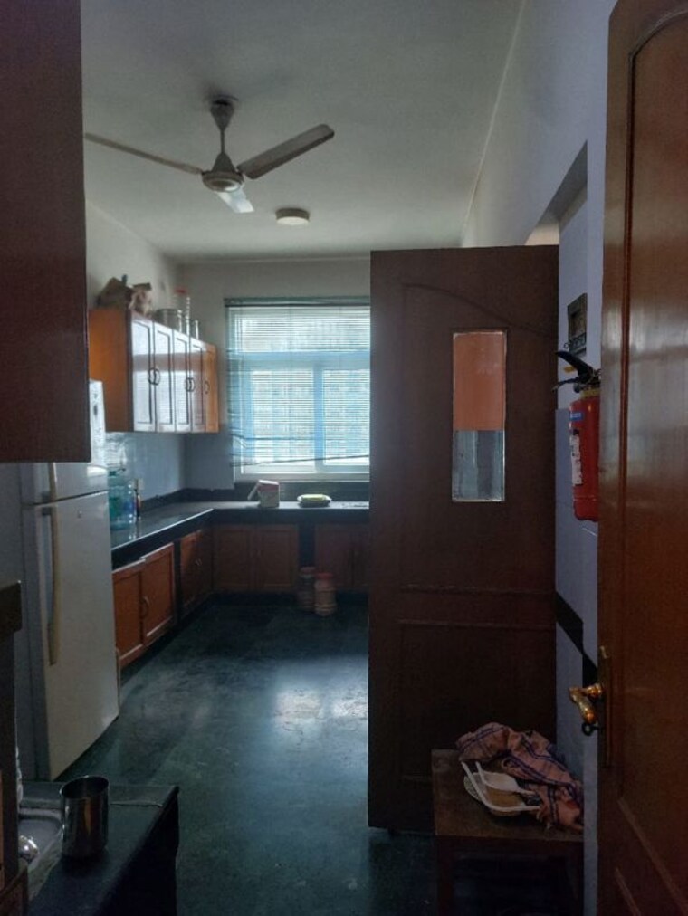 Kitchen, dlf-hamilton-court 3 Bedroom 2650 Sq.Ft. Apartment In Sector 27 Gurgaon 10602156