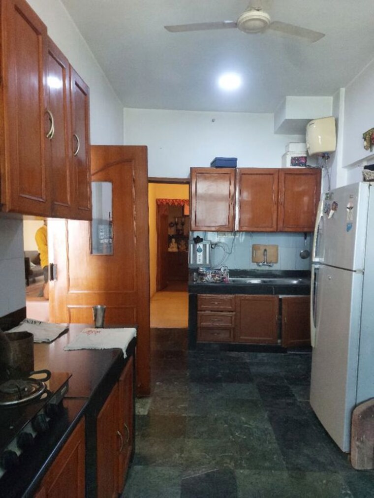 Kitchen, dlf-hamilton-court 3 Bedroom 2650 Sq.Ft. Apartment In Sector 27 Gurgaon 10602156