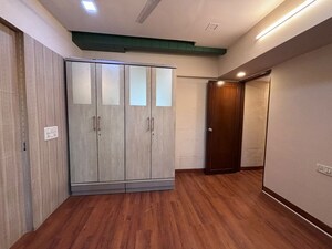 Room in 3 BHK Apartment at Andheri West – for Rent