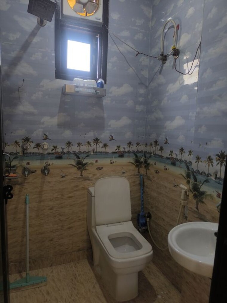 Bathroom, sector 7 dwarka 1 Bedroom 450 Sq.Ft. Builder Floor In Sector 7 Dwarka Delhi 10602148