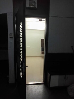 2 BHK Apartment – Entrance View at Anand Nagar - for Rent