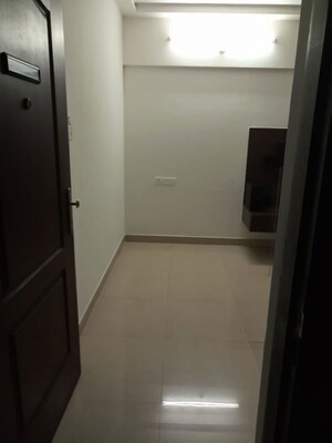 Room in 2 BHK Apartment at Anand Nagar – for Rent