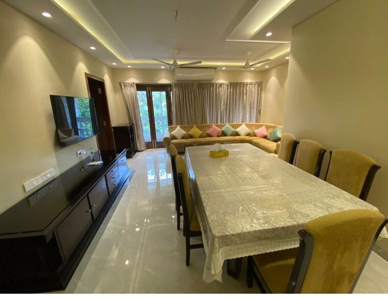 Dining area, khar west 2 Bedroom 750 Sq.Ft. Apartment In Khar West Mumbai 10602198