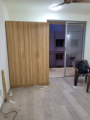 Room in 2 BHK Apartment at Sobha City, Thanisandra Main Road – for Rent