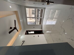 Furnished Amenities in 3 BHK Builder Floor at BPTP District, Sector 81 – for Rent