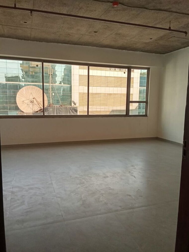 Room, dilip-makskap-centre Commercial Office Space 355 Sq.Ft. In Andheri West Mumbai 10602191