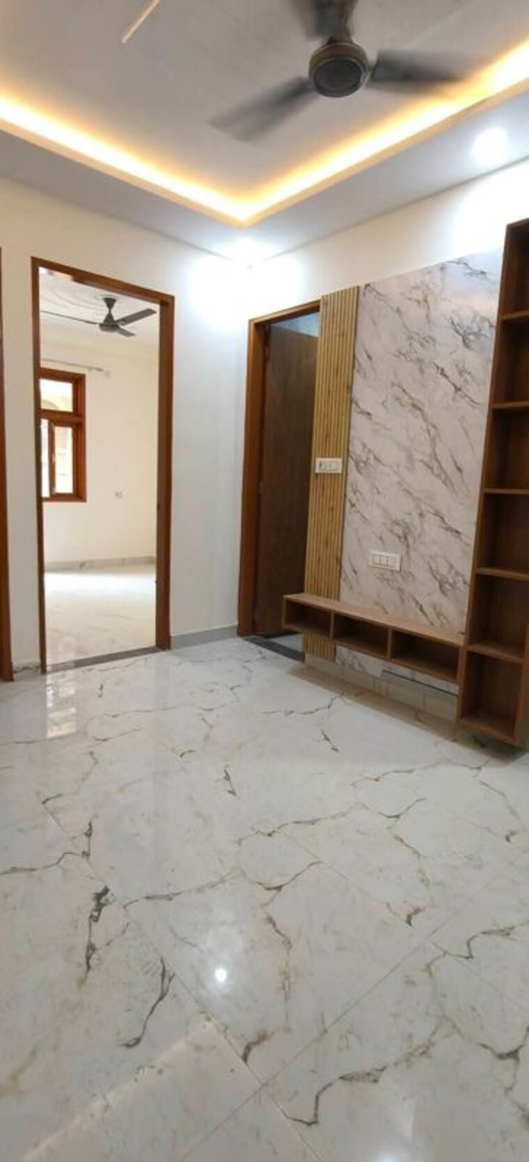 Room, akd-tower 1 Bedroom 800 Sq.Ft. Builder Floor In Sector 14 Gurgaon 10475478