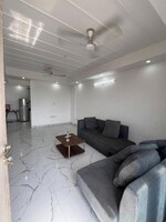 1 BHK + Pooja Room,Study Room,Extra Room 900 Sq.Ft. Builder Floor in Bhargava Palace