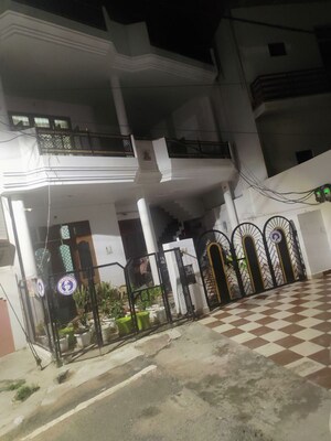 Parking in 5 BHK Independent House at Indira Nagar – for Sale