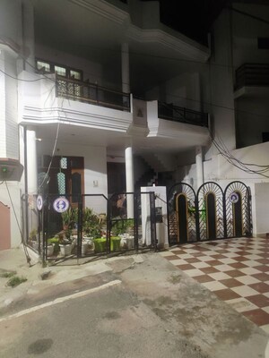 Parking in 5 BHK Independent House at Indira Nagar – for Sale